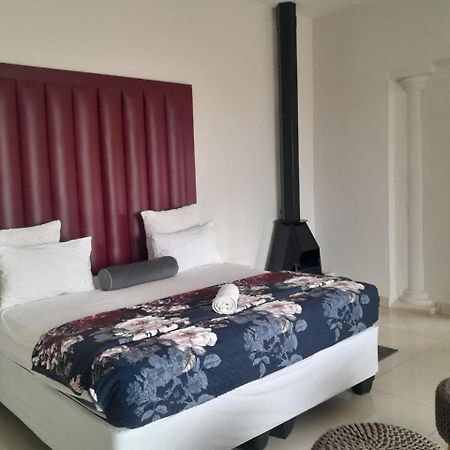 Dineo's Lodge&Spa Burgersfort Exterior foto