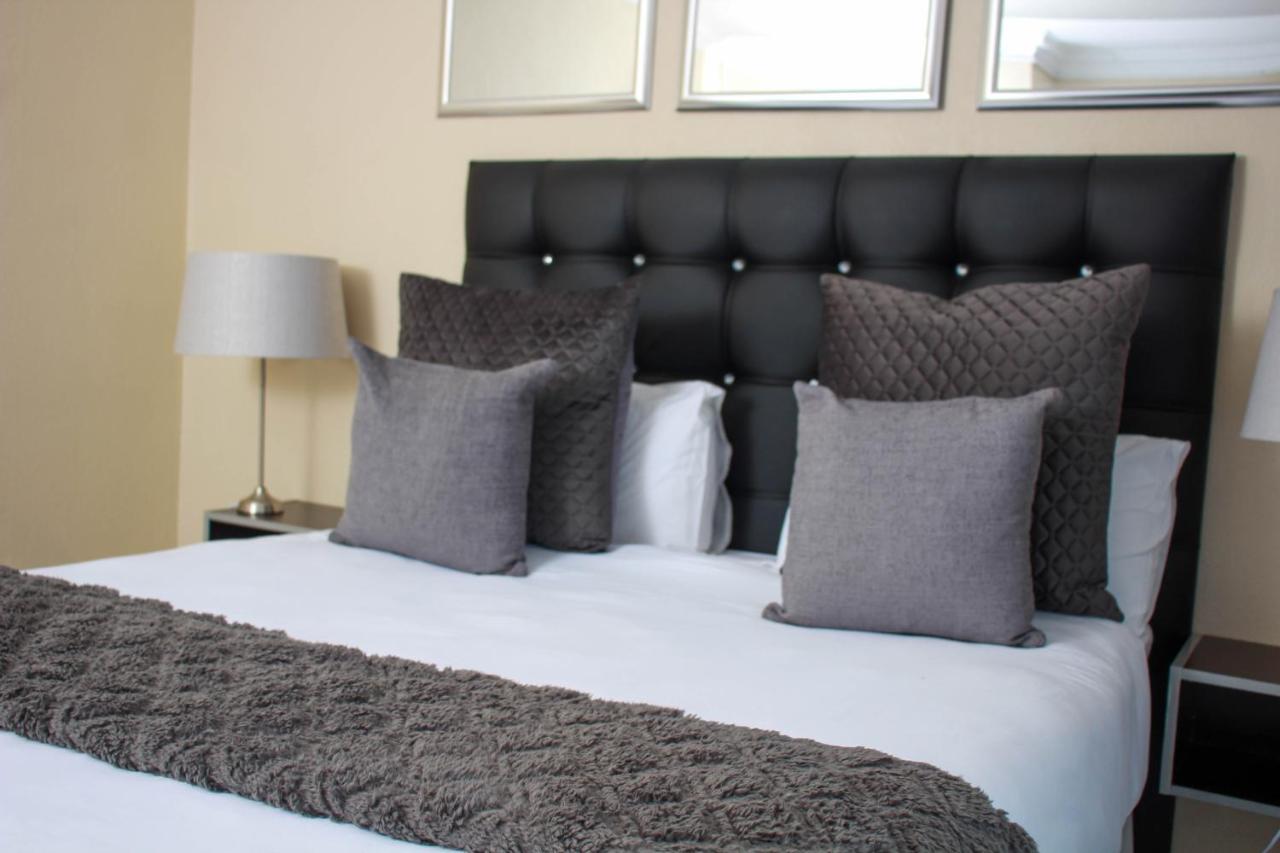 Dineo's Lodge&Spa Burgersfort Exterior foto