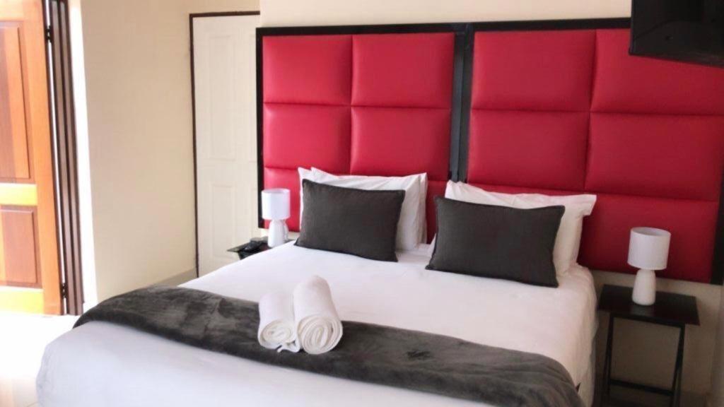 Dineo's Lodge&Spa Burgersfort Exterior foto